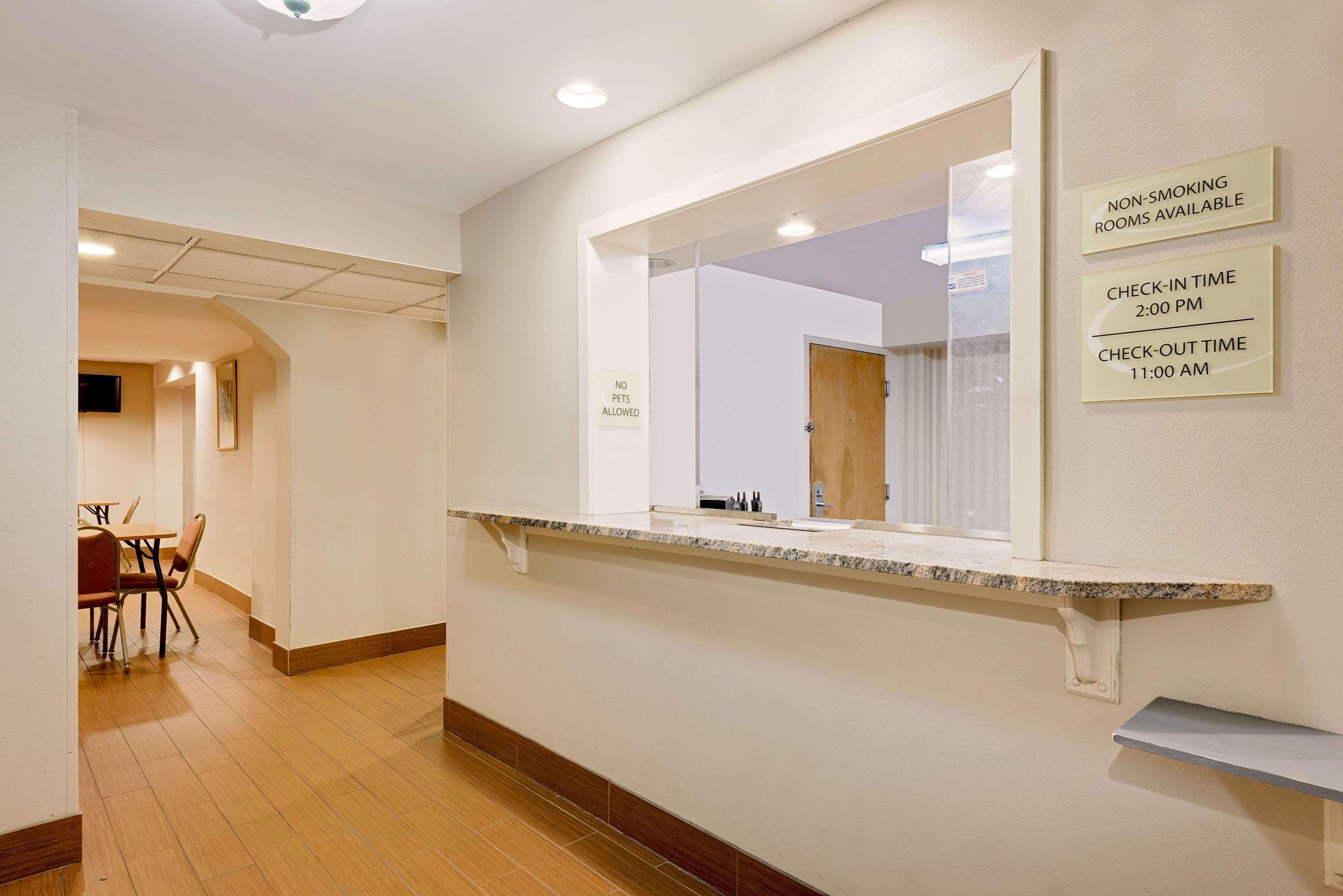Super 8 By Wyndham Allentown Esterno foto