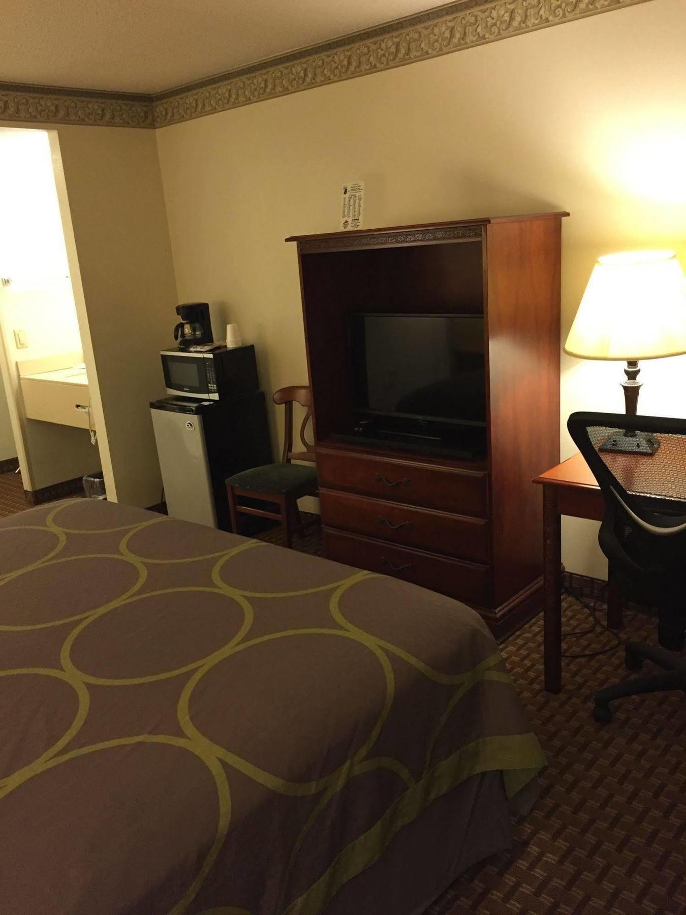 Super 8 By Wyndham Allentown Esterno foto