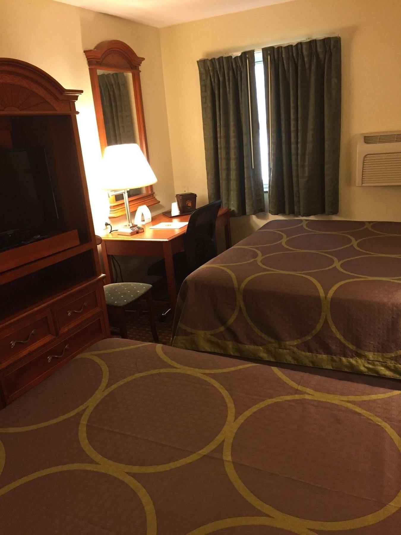 Super 8 By Wyndham Allentown Esterno foto