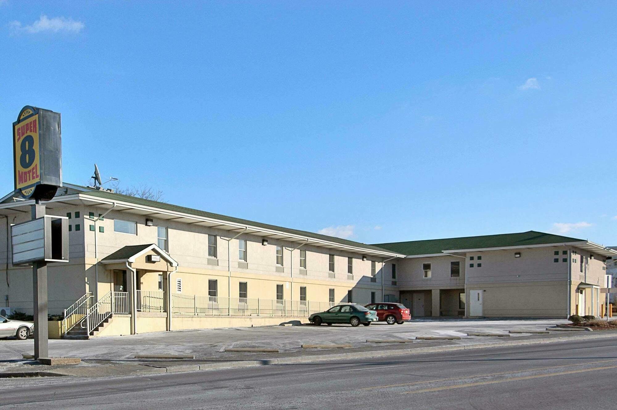 Super 8 By Wyndham Allentown Esterno foto